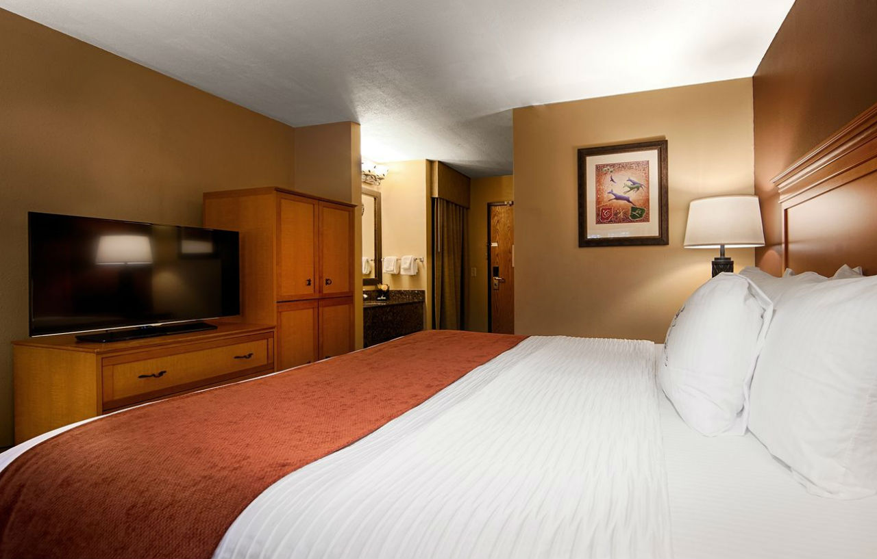 Best Western Plus Deer Park Hotel And Suites Крейг Екстериор снимка